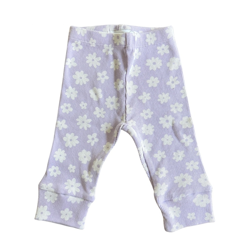 Little Mish lilac leggings with white daisys baby size 6 months NWOT